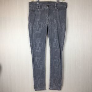 TRUE RELIGION Women's Blue Pattern Denim Jeans Embroidered Rear Pockets Size 30